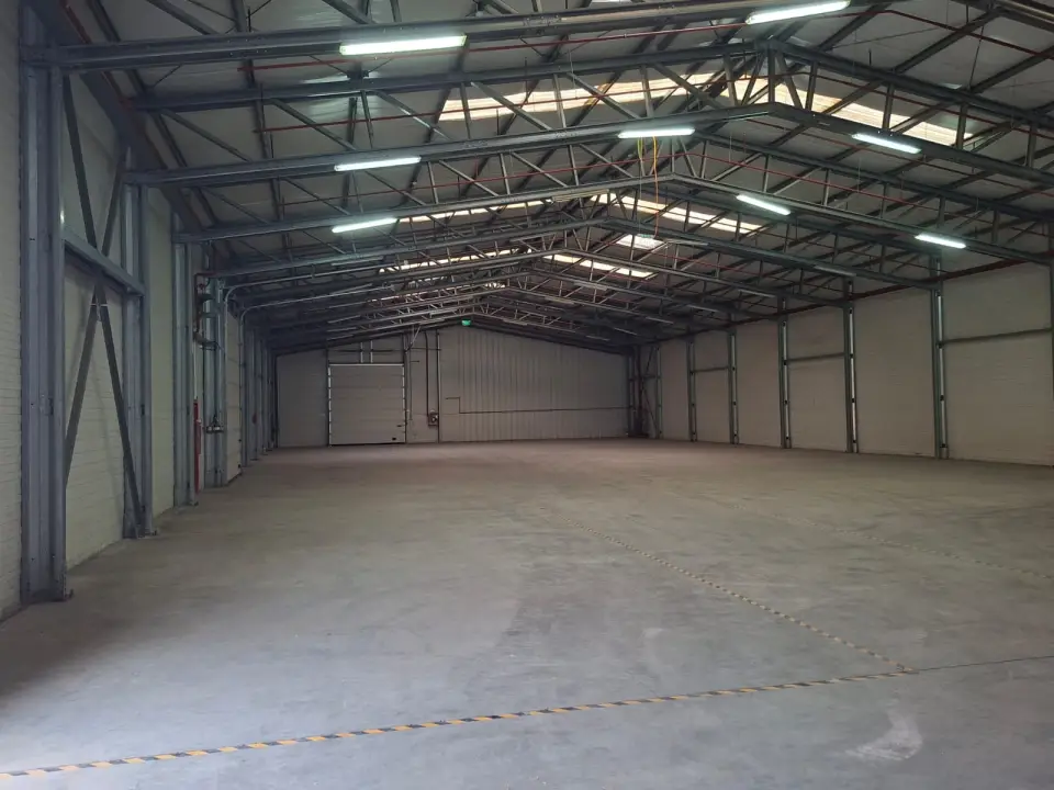 Spatiu Comercial/Industrial de Inchiriat 750 mp in Stefanestii de Jos, Ilfov - Platforma Betonato